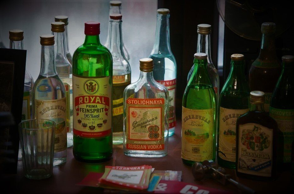 Самые популярные виды алкоголя в СССР: вспомним, что пили раньше