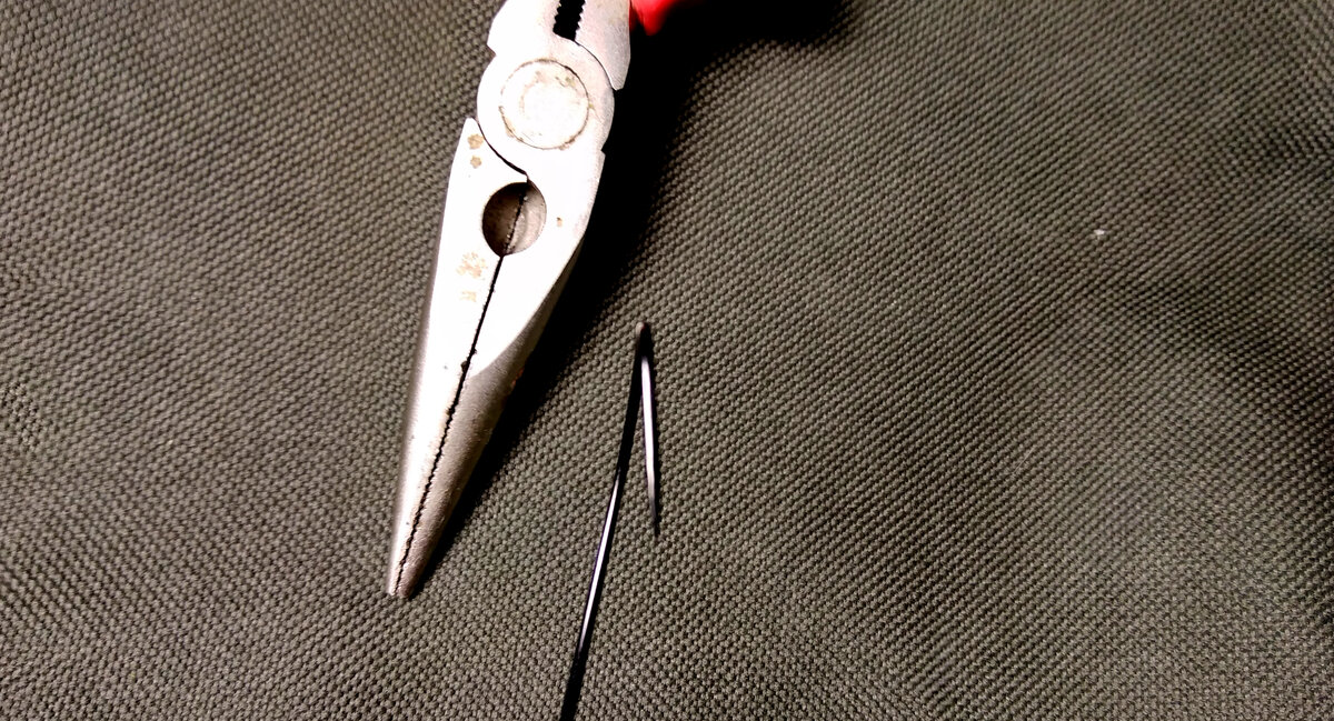 сгибаем офсетный крючок