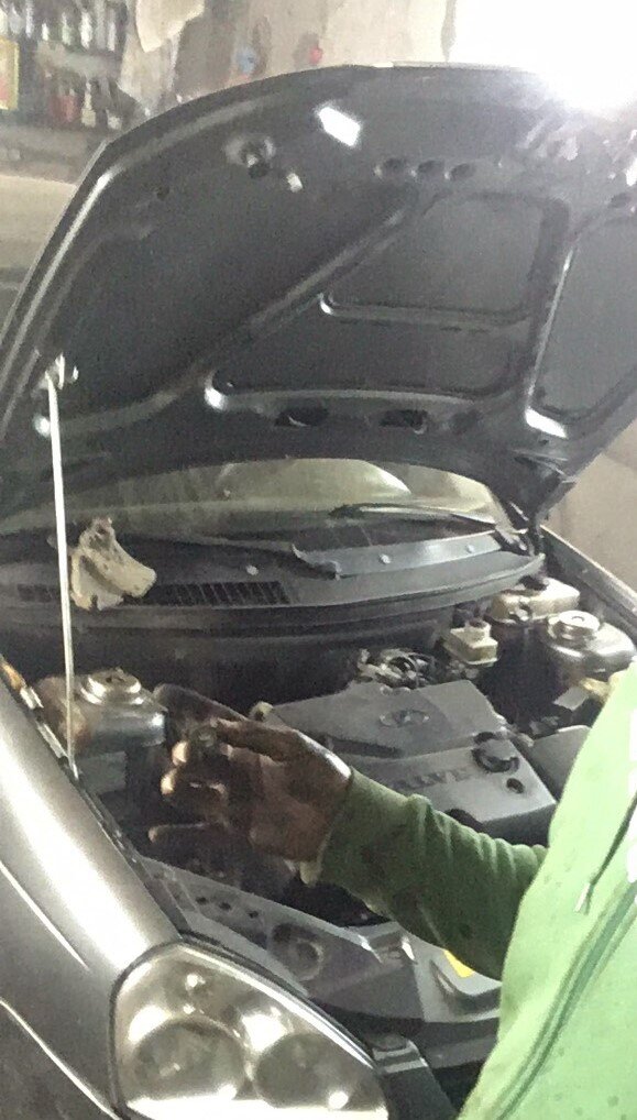 если присмотреться, видно что правый стакан после экспертизы (ржавый, без окраса)