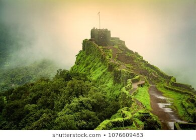 https://image.shutterstock.com/image-photo/view-shivajis-pratapgarh-fort-near-260nw-1076609483.jpg