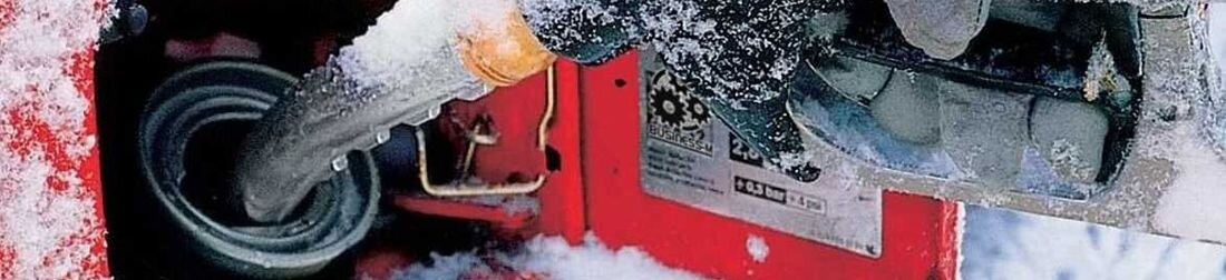 Запуск дизеля зимой. Замерзший дизель. Зимний дизель. В дизельных машинах холодно зимой. Зимнее дизельное топливо.