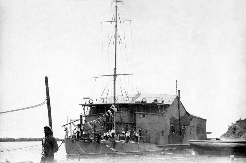 Гидроавиатранспорт  "Амур" (до 1928 г. - канонерская лодка "Вихрь"). Фото взято с интернет-ресурса.