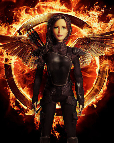 Кукла Барби Китнисс из фильмы Голодные игры: Сойка-пересмешница 