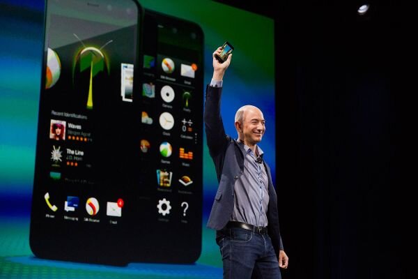 Безос на презентации Fire Phone