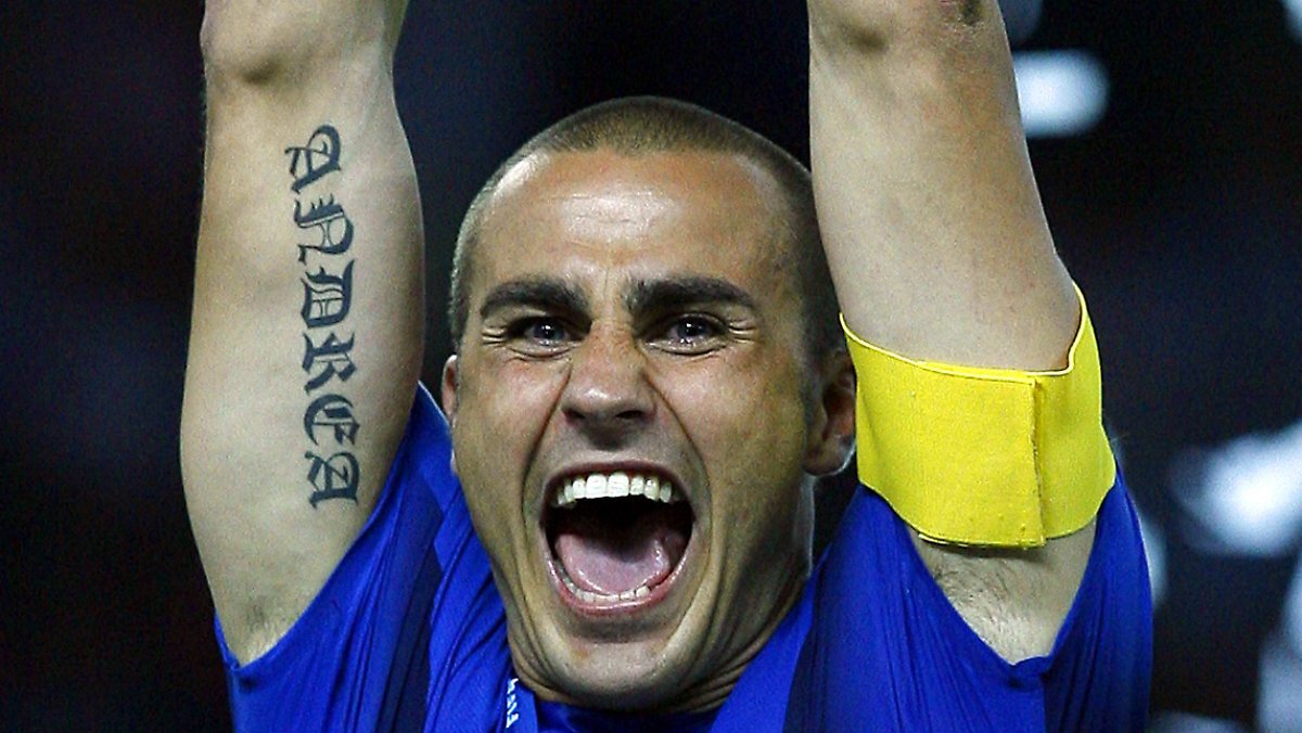 Ф. Каннаваро поднимает кубок мира на ЧМ-2006 года