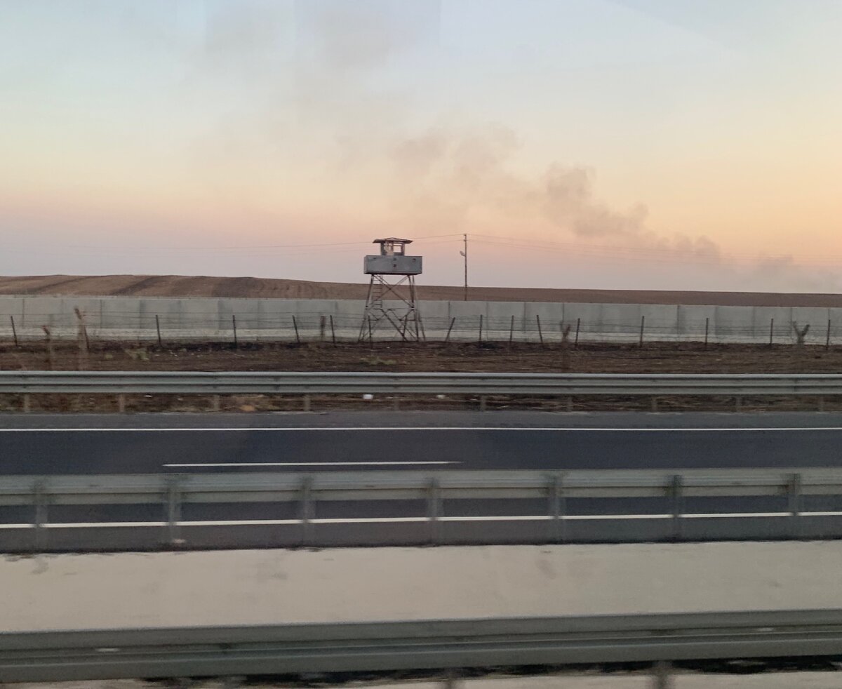 Вдоль границы с Сирией