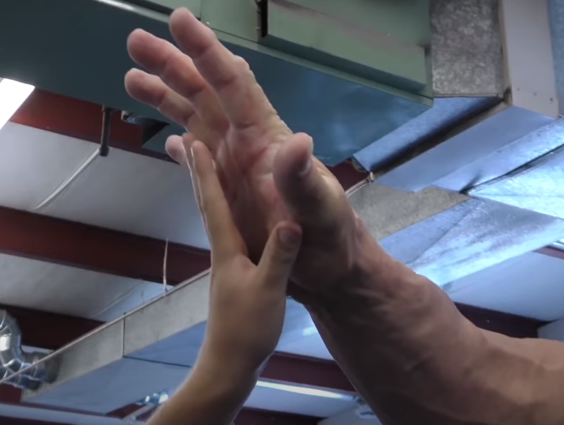 источник: https://www.youtube.com/channel/UCujb5MIcKh7KeSWQ7Uax-Wg