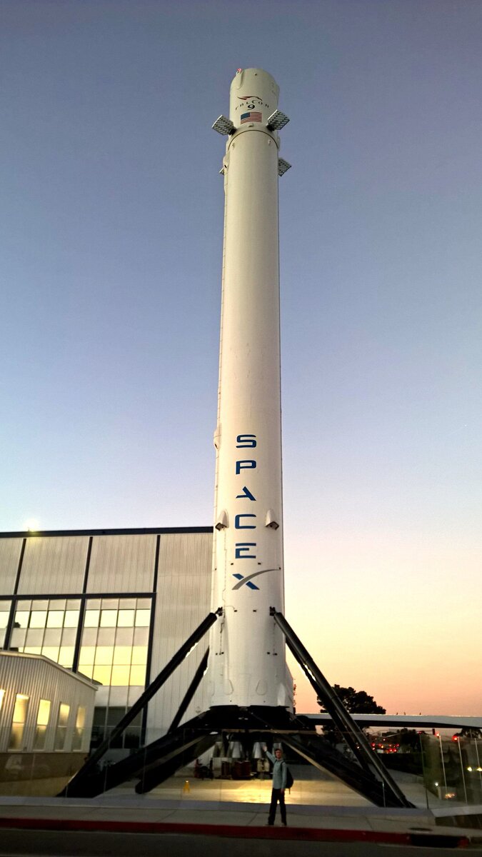 Я и 1 ступень F9 спасенная впервые в истории!