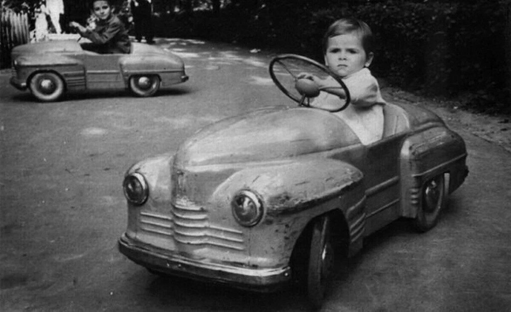 Детский Педальный Автомобиль — ГАЗ "Победа"