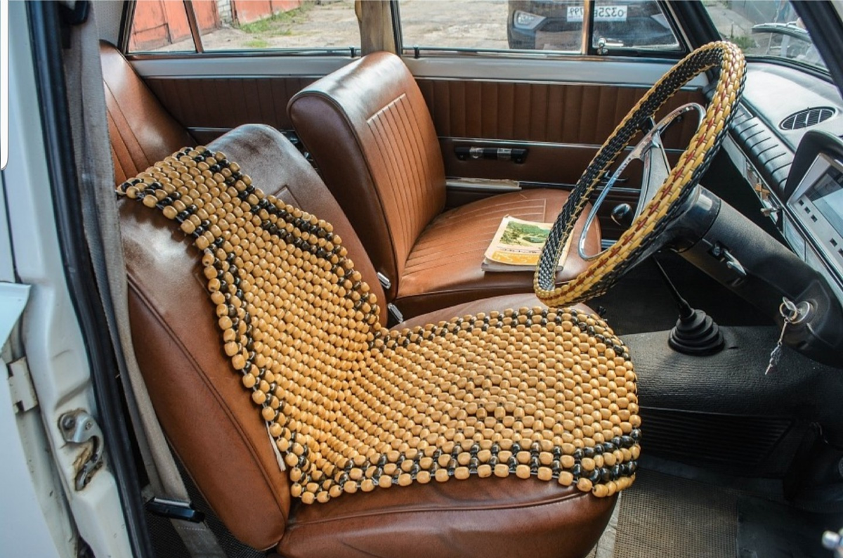 накидка на сиденье из деревянных роликов