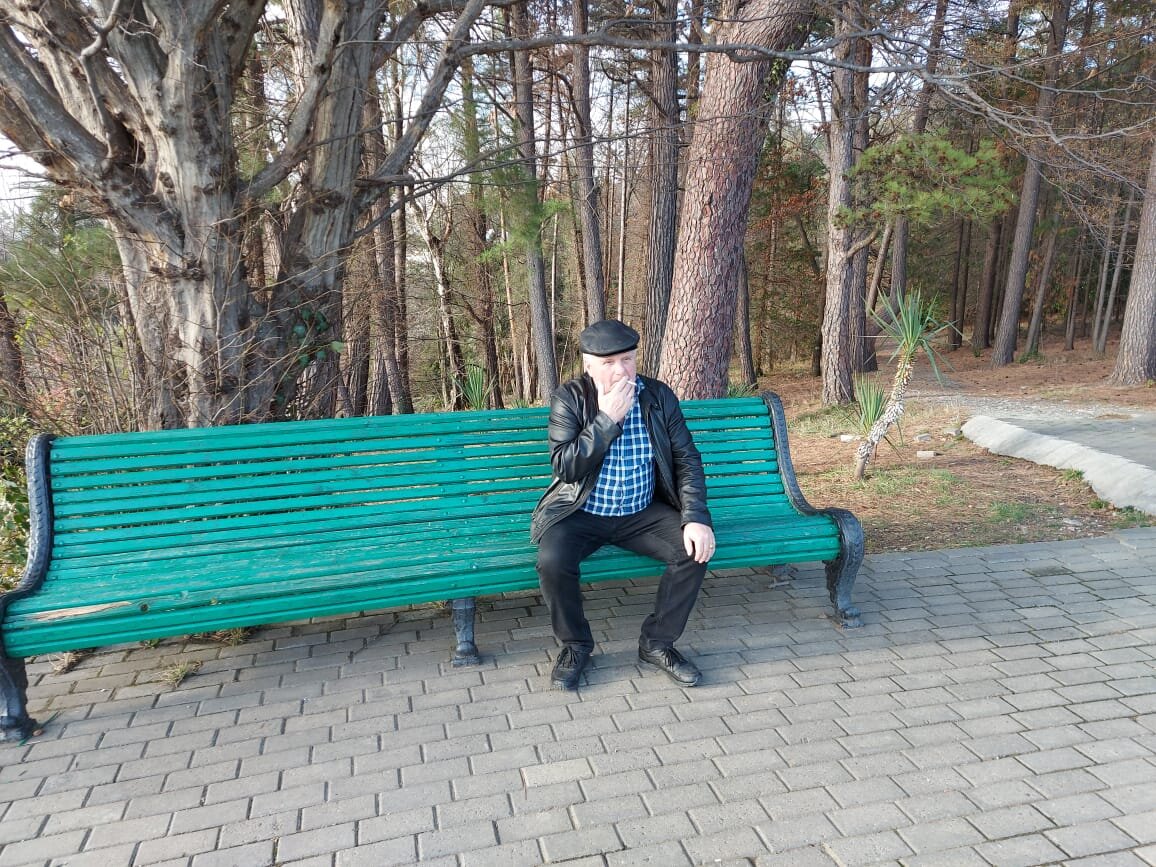 Автор с лишним весом.