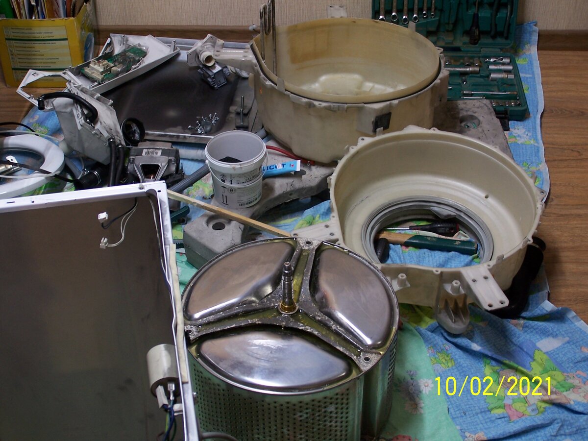 Фото разобранной во второй раз Candy Aquamatic