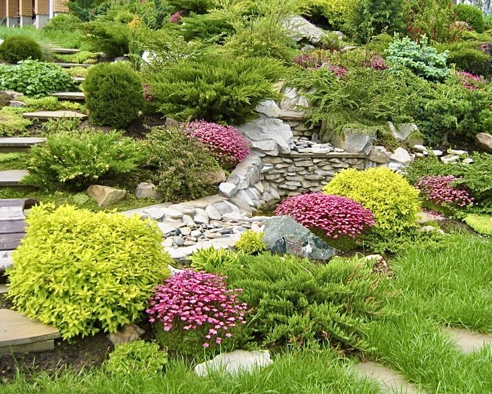 Альпинарий на склоне 