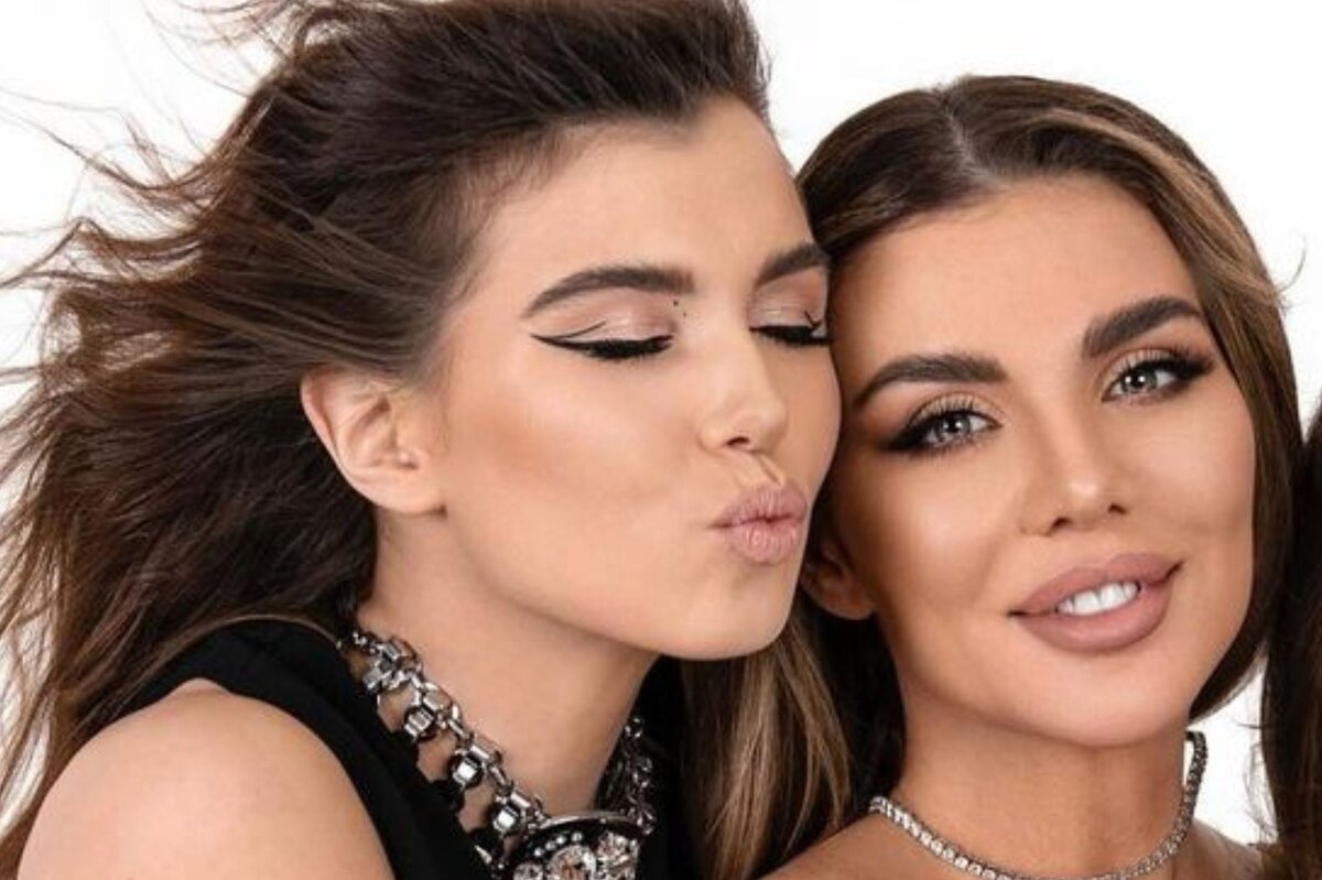     «Нарядилась для прогулки по Милану»: дочь Анны Седоковой вслед за мамой устроила провокационное дефиле