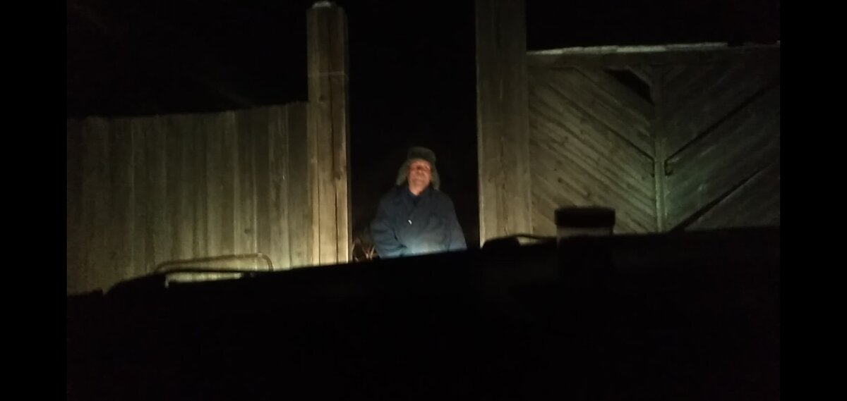 Это мой дед.