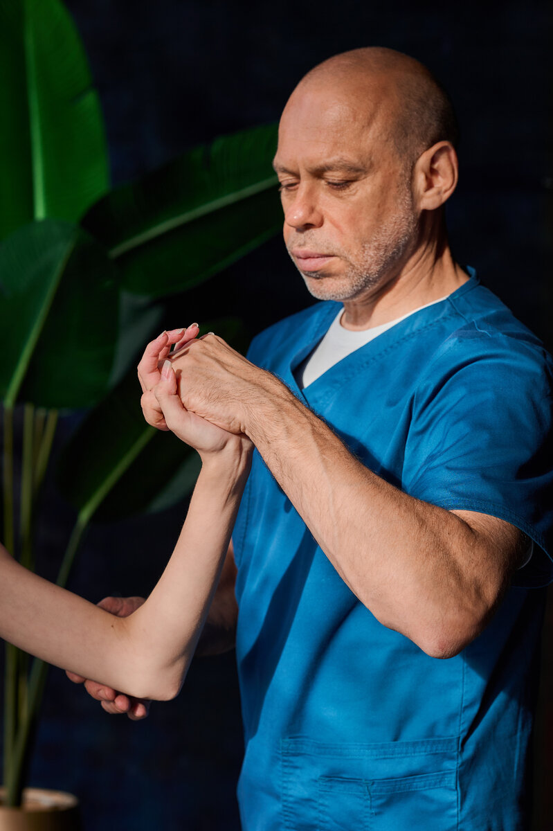 Жан Шоломицкий — остеопат, невролог