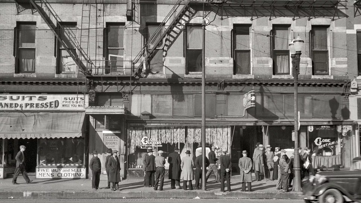 Источник: https://hdwallsbox.com/black-and-white-old-usa-past-amin-peyrovi-wallpaper-111237/