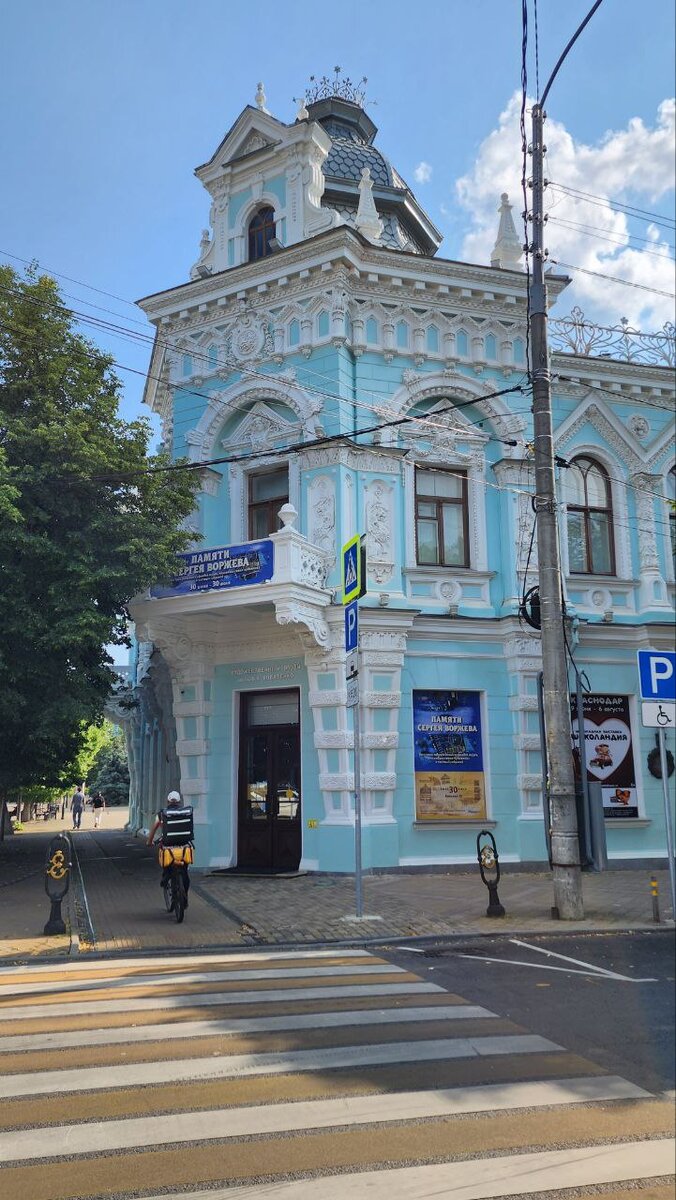 здание музея