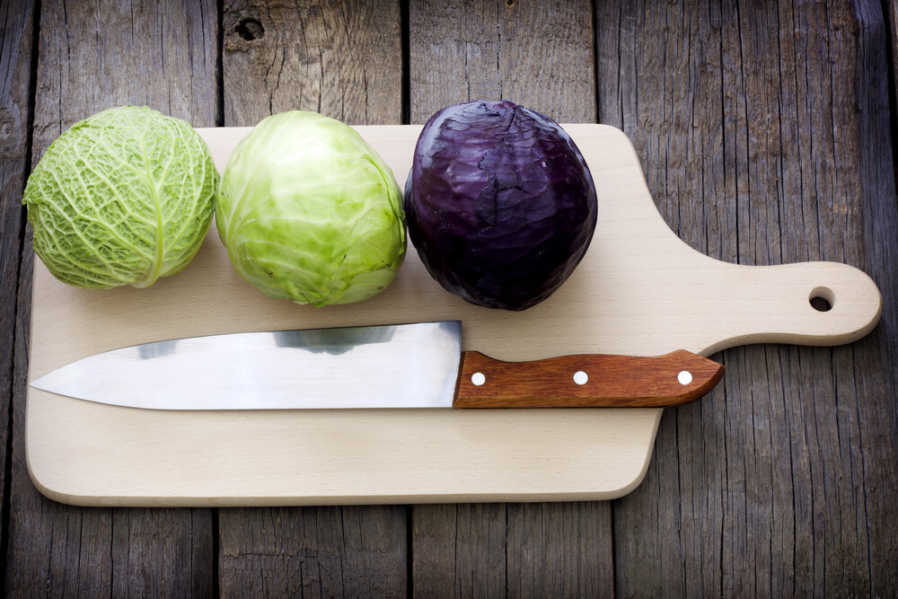 Капуста на Руси издревле была основой многих блюд, в том числе и щей