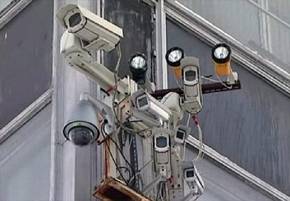 К-к-комбо! 7 камер и 3 фонарика.