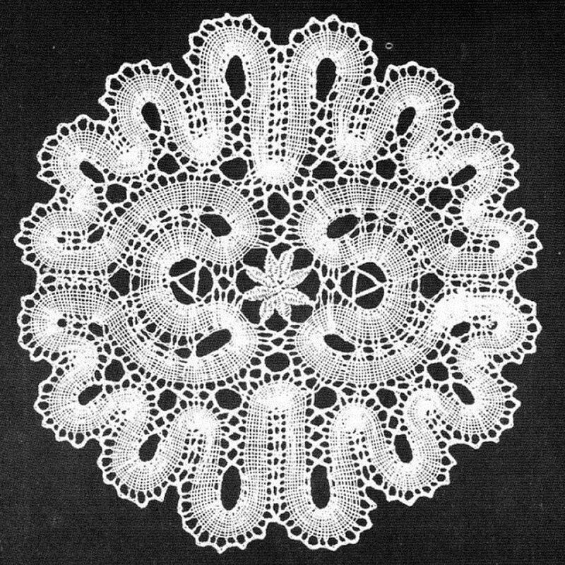 Кружевная салфетка. Н.А. Ларионова