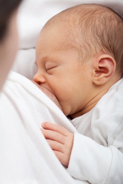 Как понять что новорожденному холодно: 7 главных признаков