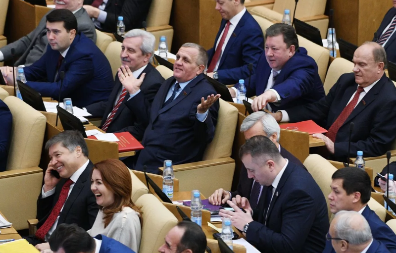 Депутаты