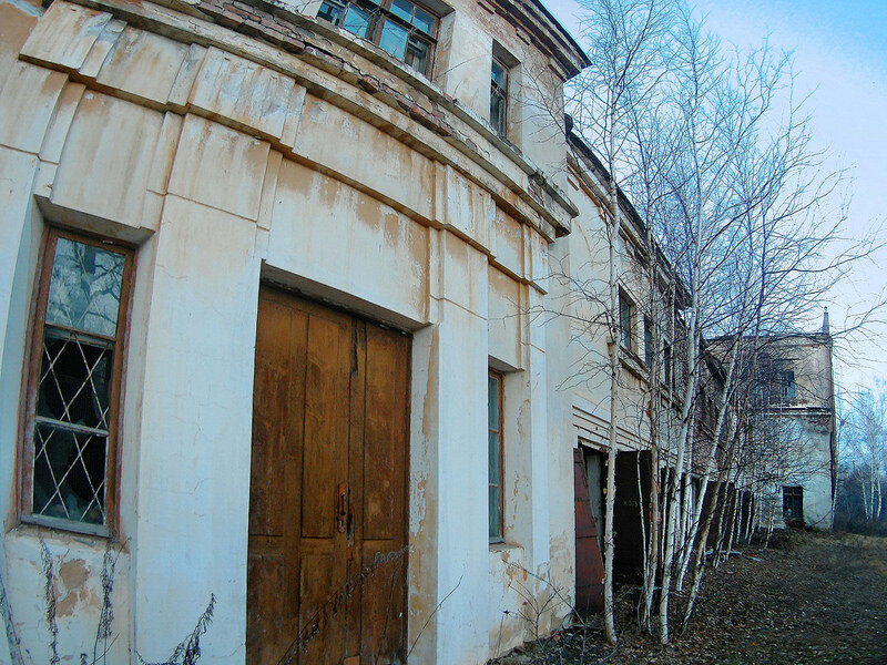 Сегодня мы прогуляемся по территории бывшего радиопередающего центра иновещания, носившего название "Объект-510" Наркомата связи и входившего в состав радиоцентра №5 им. А. С. Попова, стоящего на службе дальней радиозащиты также известной как "Служба Крестьяниновой".