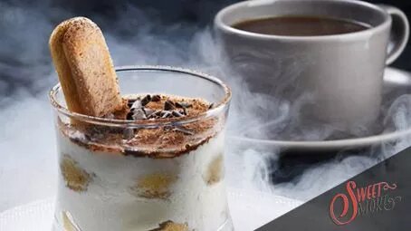 Вкусы выпечки и сладостей у кальянных табаков довольно специфичные – многие выбирают более стандартные фруктовые или свежие ароматы. Однако десертные табаки тоже пользуются популярностью. Иногда они настолько точно передают запах, что кажутся достойной заменой пирогу или мороженому. Ниже мы перечислим самые яркие, вкусные и приятные вкусы от топовых брендов-производителей.