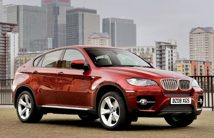 Первое поколение BMW X6 был представлен в 2008 году на Североамериканском международном автосалоне на Детройте