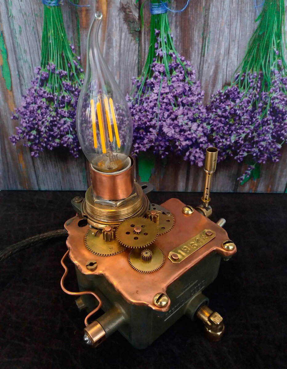 Светильник в стиле стимпанк