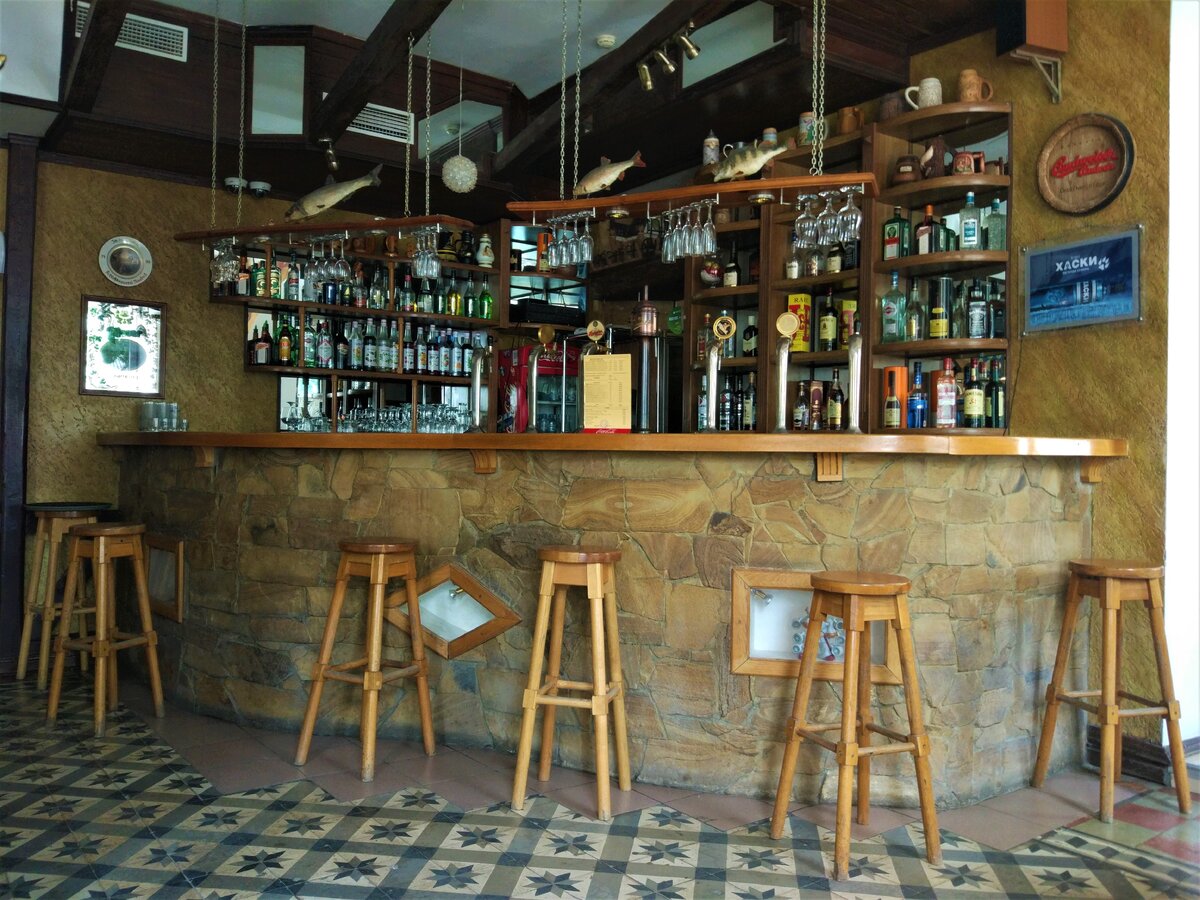 бар 19 века англия. паб. рок бар референс. бар референсы. бар арт нуар.