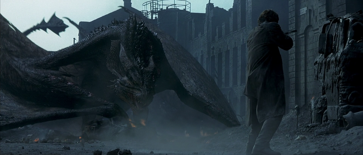 Власть огня (Reign of Fire), 2002. Власть дракона фильм 2002. Фильм власть огня дракон. Власть огня фильм 2002 кадры.