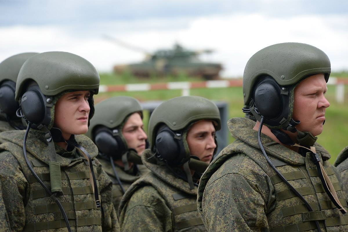 Военная форма танкиста россии фото