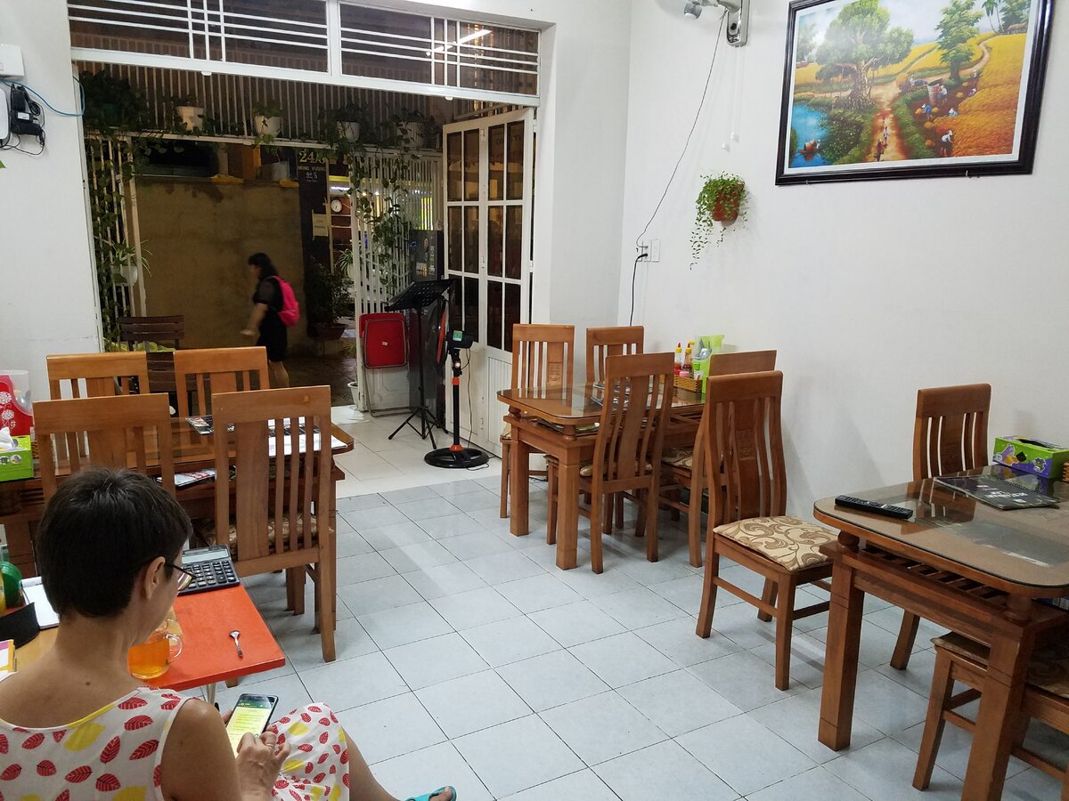 Кафе "ЛАН" в Нячанге 1-й этаж 