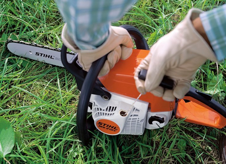 Запуск бензопилы STIHL. 