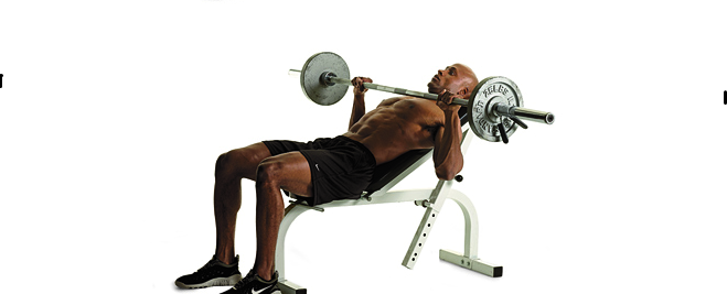 Жим штанги на наклонной скамье