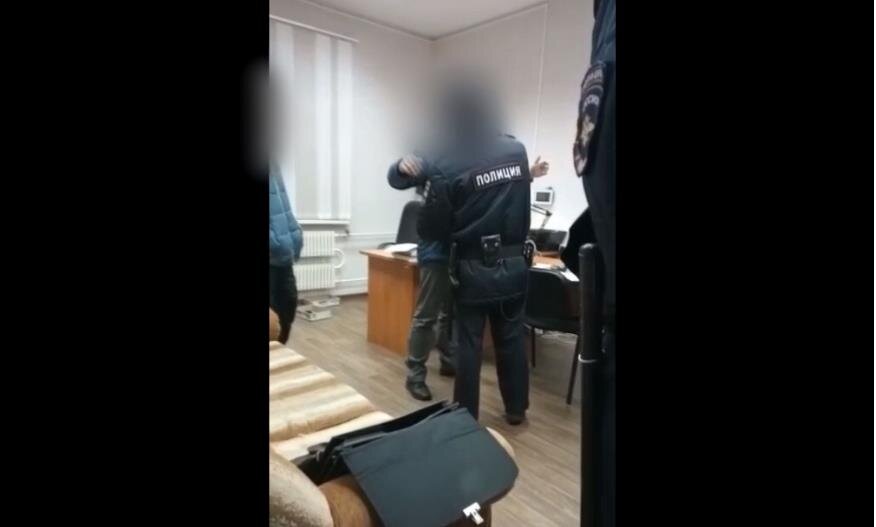 Фото – скриншот видео СУ СКР по Кировской области