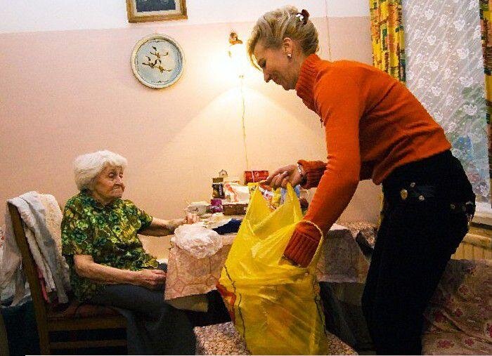 Уход безусловно нужен. Но считаю необходимым поднимать пособия по такому уходу, раз поддержка государства небольшая