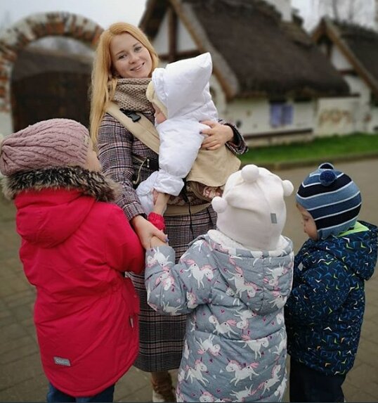 Екатерина Копанова сдалась и показала фото своего мужа. Мама четверых детей, талантливая актриса и просто красивая…