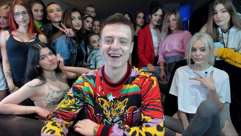 Казалось бы, причём тут шкуры...