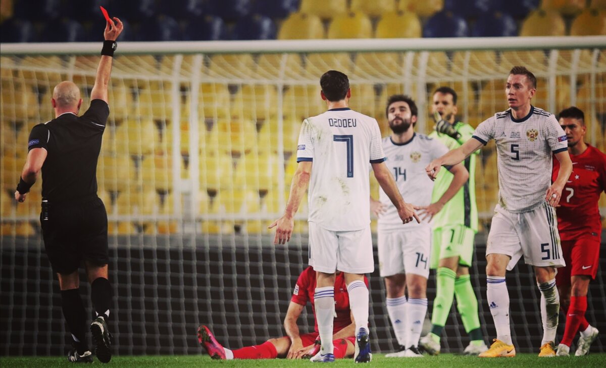 Красная Семенову в матче с Турцией от Марчиняка