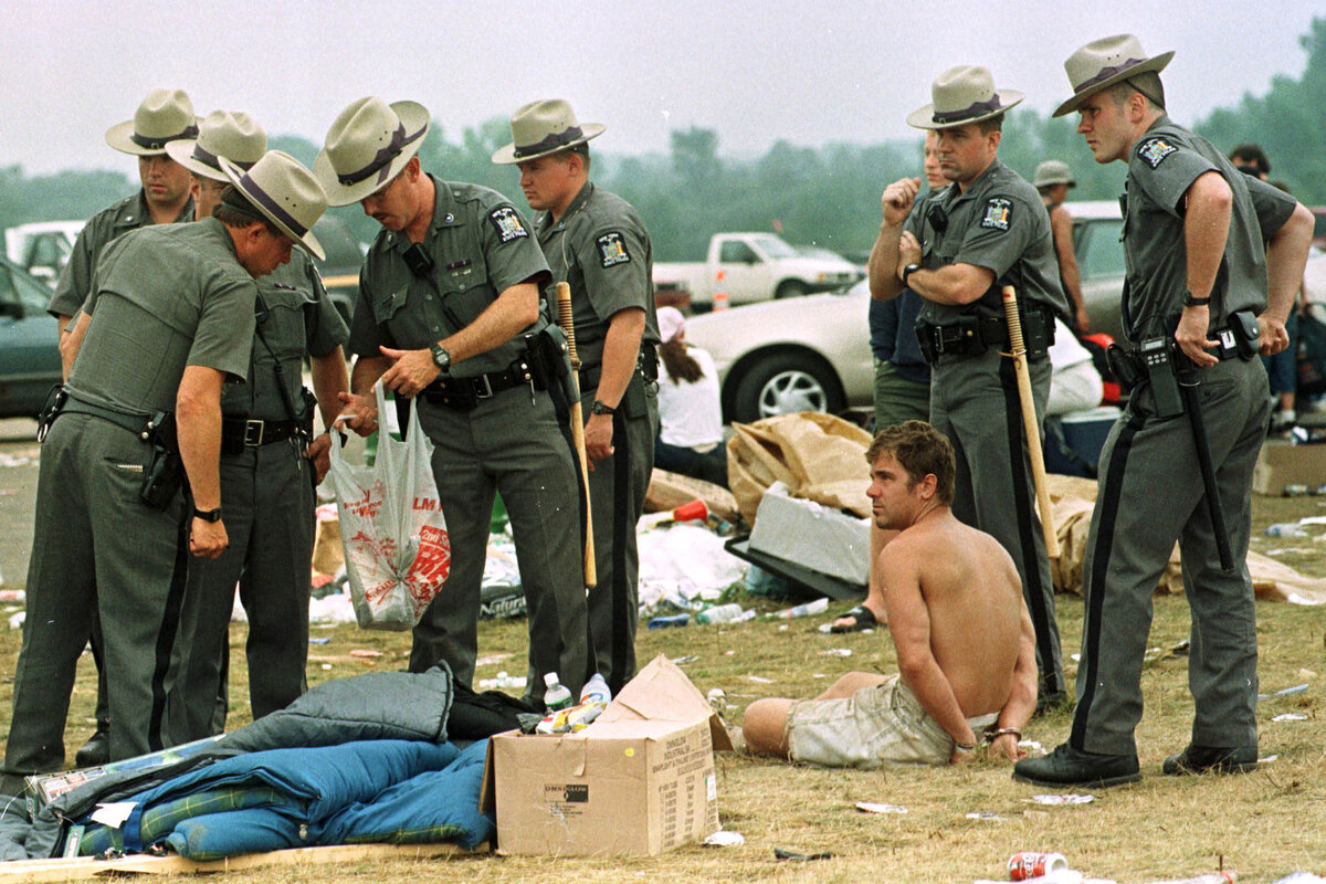 Pictures of woodstock 99