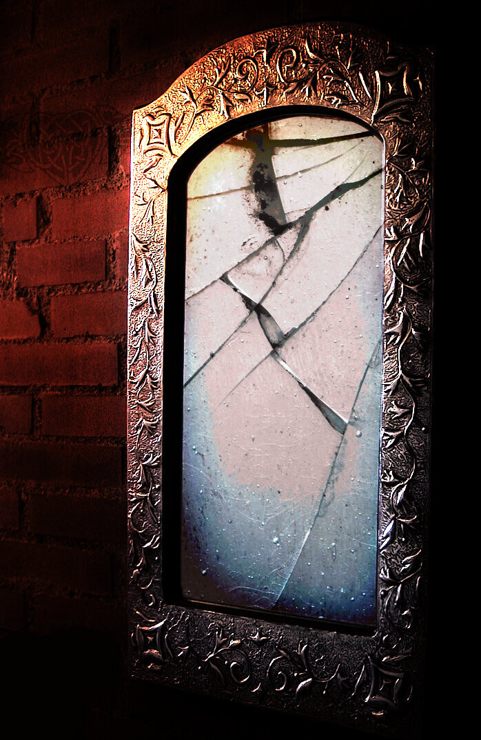 Разбитое зеркало картинки