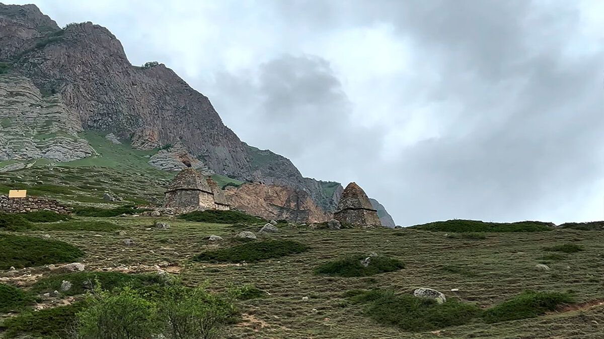 Дорога к Эльбрус. Мёртвый город