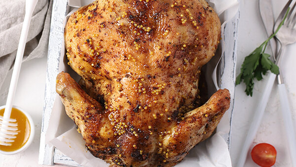 Как запечь целую курицу в духовке