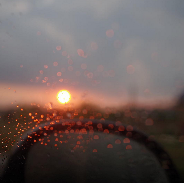 Тот самый закат, который мы встретили в дороге домой 