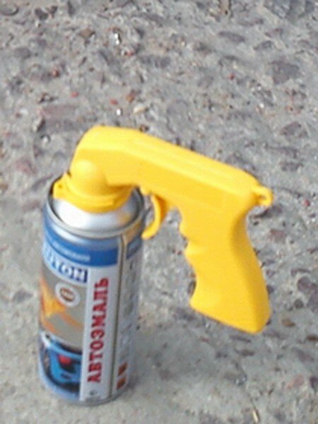 Насадка на аэрозольный баллончик.