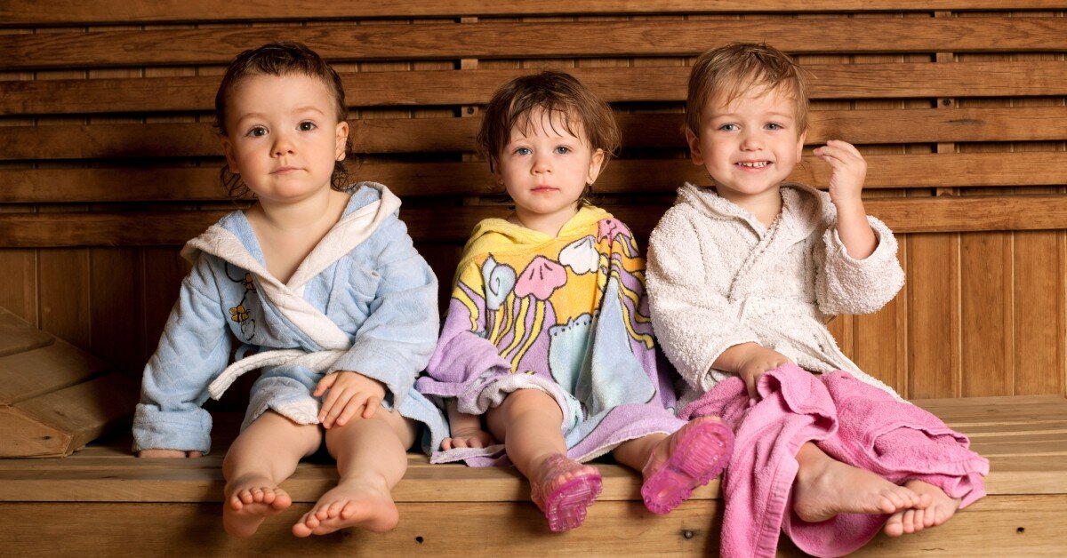 Регулярно посещая парилку, можно укрепить иммунитет ребенка. Со временем он будет болеть реже и легче переносить эпидемии гриппа. 