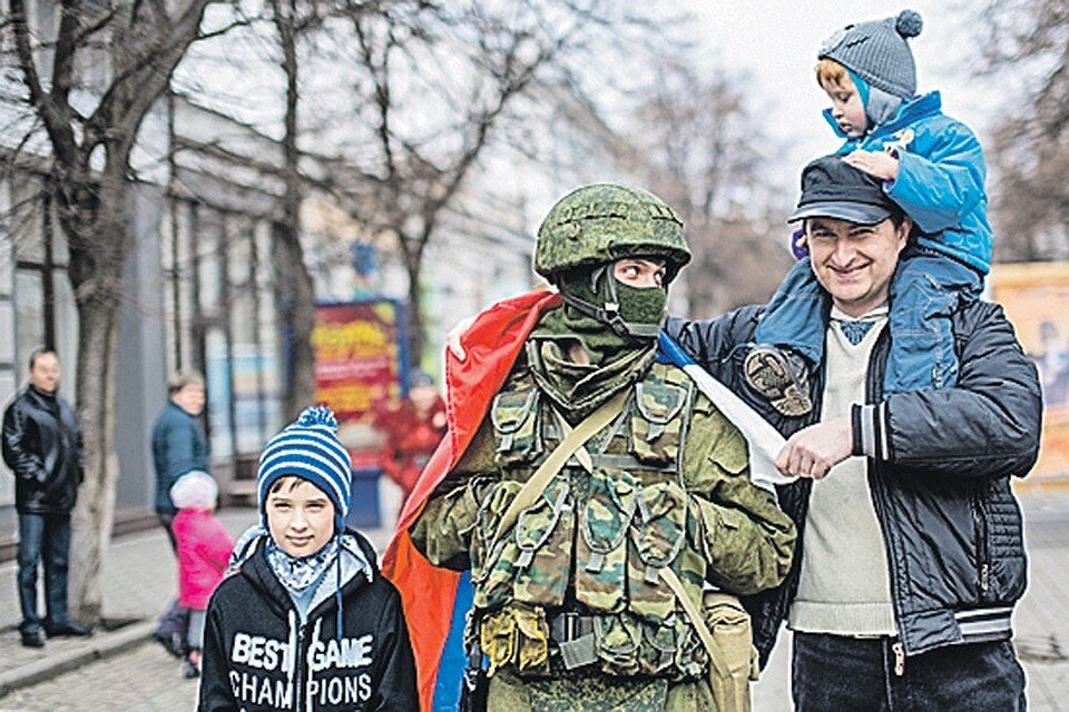 Наши эксперты разбираются, что стоит за заявлениями киевских генералов о том, что они могут за сутки покорить Донбасс и пойти походом на Крым и РостовВИКТОР БАРАНЕЦПоделиться:FlipЕжедневная рассылка новостей KP.RU Комментарии: comments568Под силу ли Украине захватить Донбасс и Крым? Фото: Андрей Стенин/РИА НовостиИзменить размер текста:AA